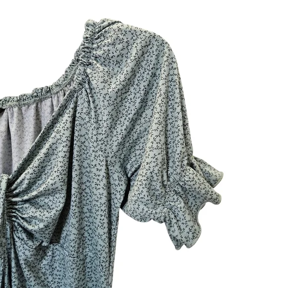 7 Junior Green Short Sleeve Dress with Tie Front Size G - Picture 4 of 13